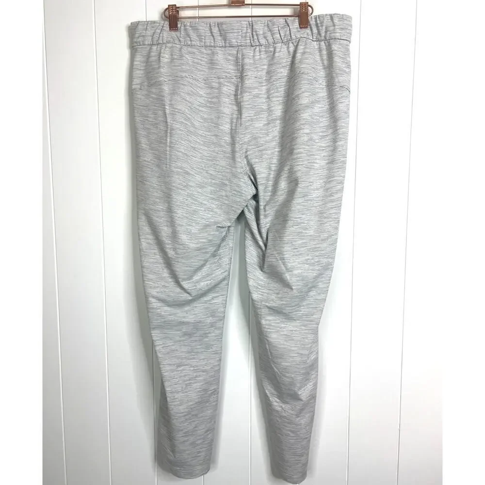 Lululemon On The Fly Pant 28